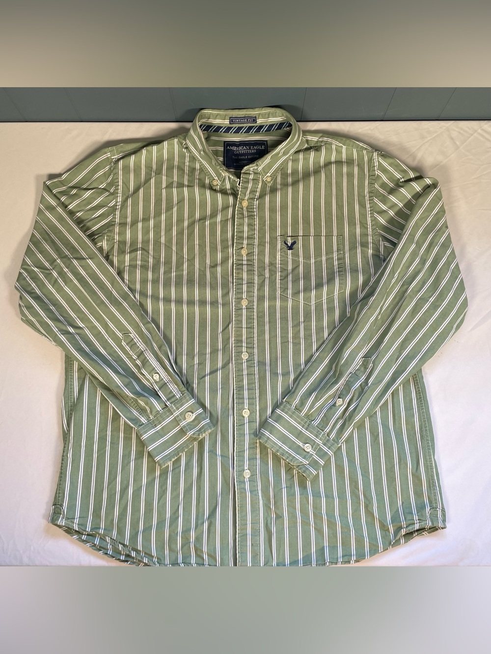 American Eagle Oxford Button Down Shirt Vintage Fit Size XL Green 100% Cotton
